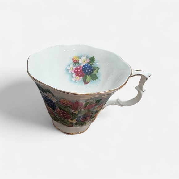 Royal Albert Cream Teacup with Floral and Berry Design - Picture 3 of 7